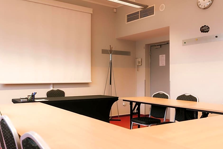 Economy Silesian Hotel