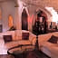 Suite Médiévale 40m2 chambre d' hôte du Mas Fabrègue