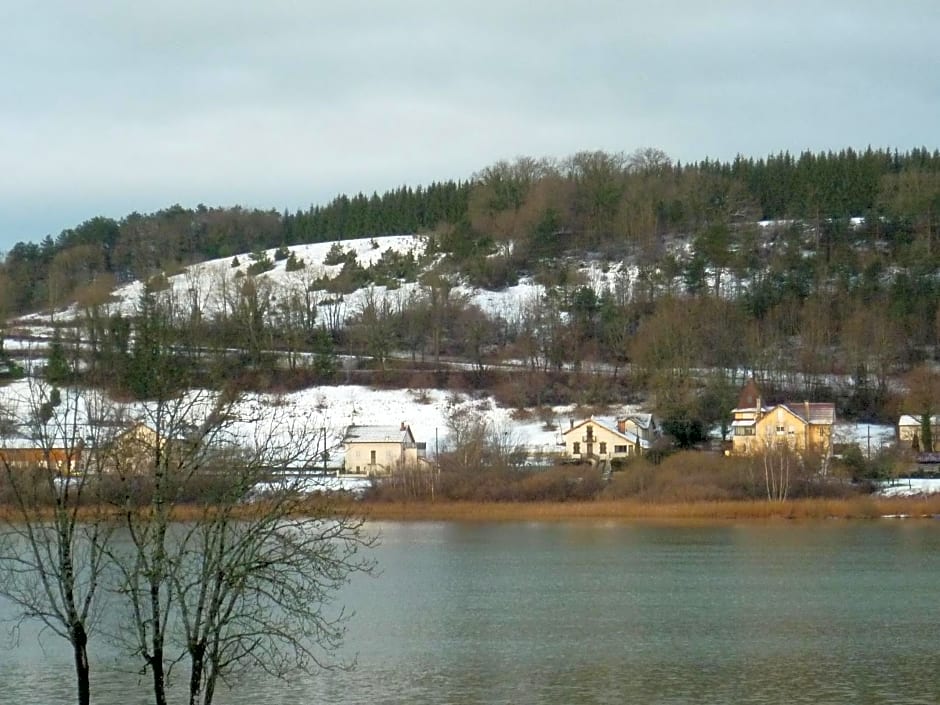 Hotel Restaurant La Chaumiere du Lac