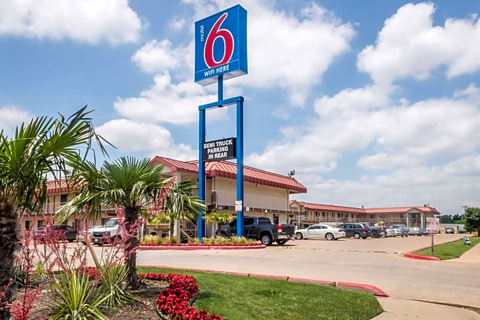 Motel 6 Mesquite, TX - Rodeo - Convention Ctr