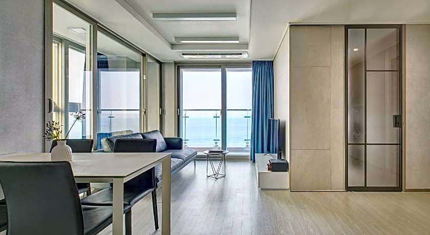 Chonpines Ocean Suites