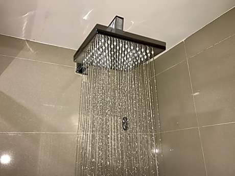 SINGLE LUXURY OCEAN VIEW