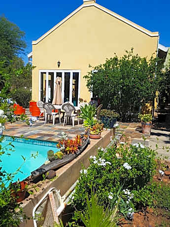 Steytlerville Villa Guest house