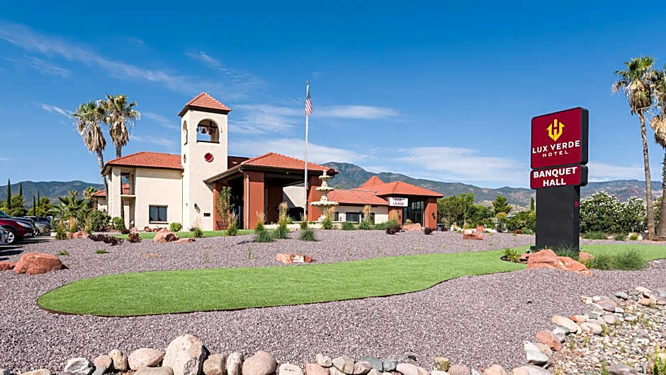Lux Verde Hotel