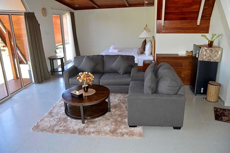 Svargan Lakeside Glamping