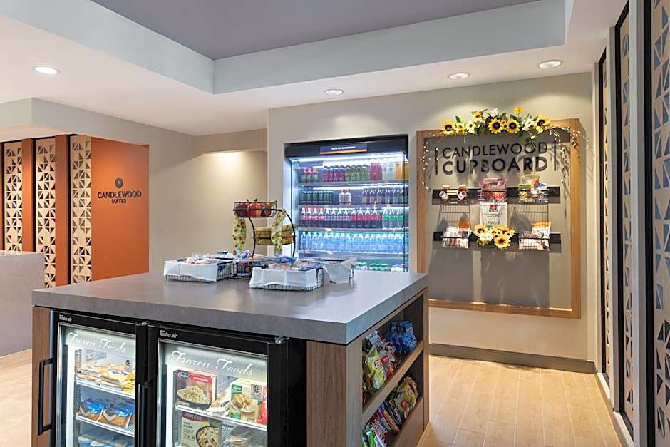 Candlewood Suites McPherson By IHG