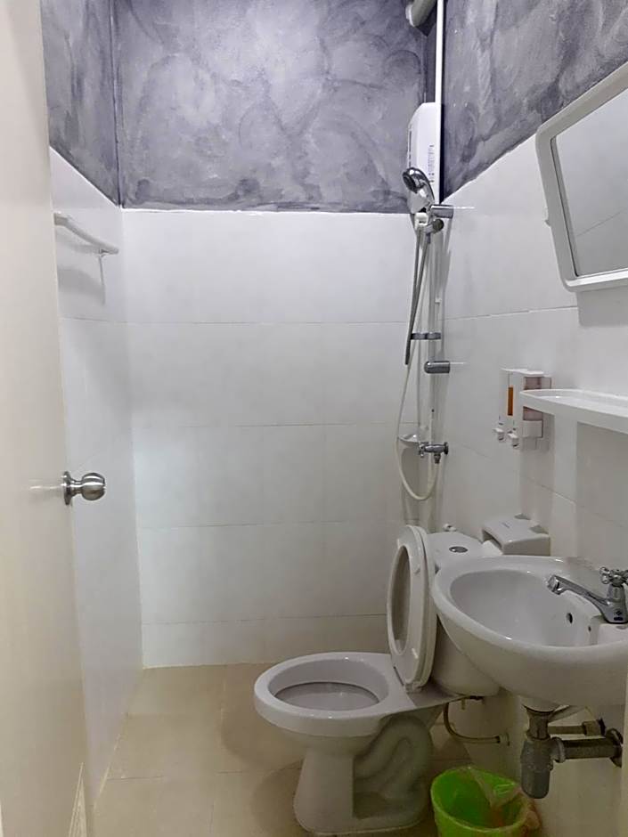 baankhuninn urt airport