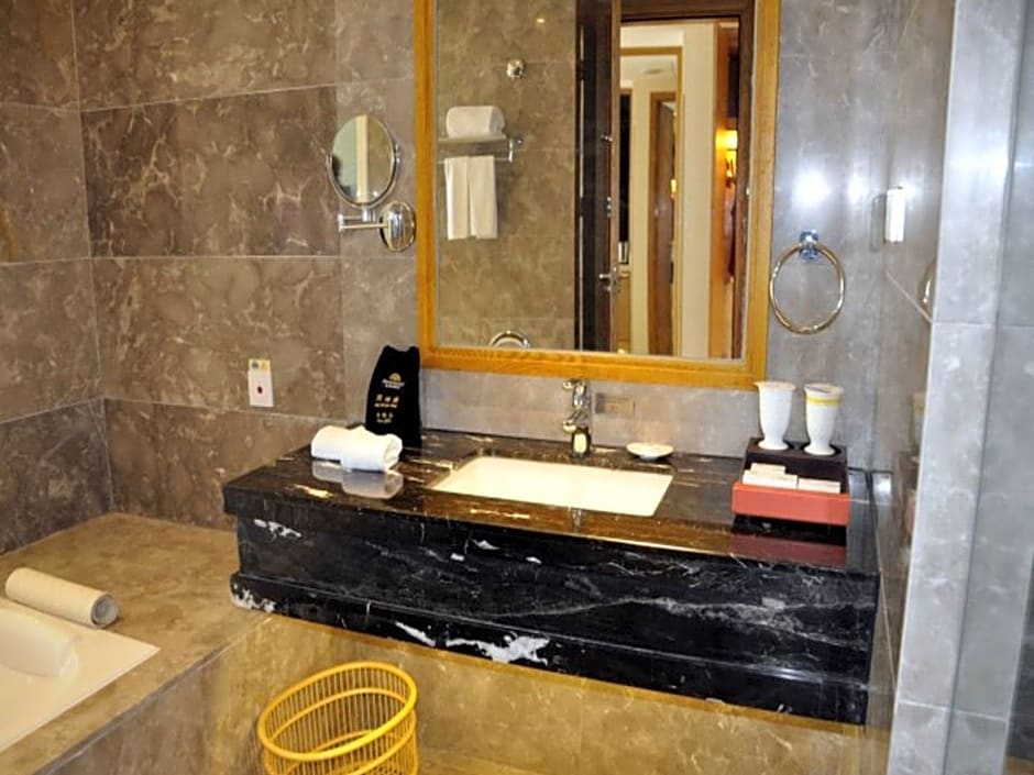 Days Hotel and Suites Yangjiang