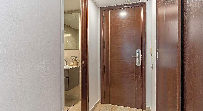 Ginosi Basics Centric Apartel