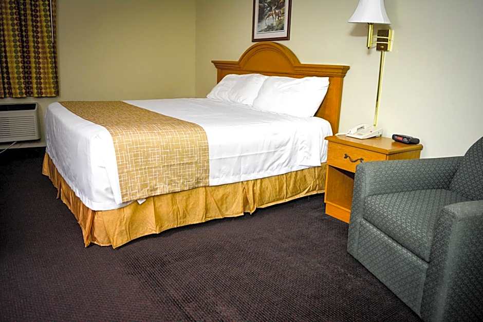 Travelodge by Wyndham St. Louis