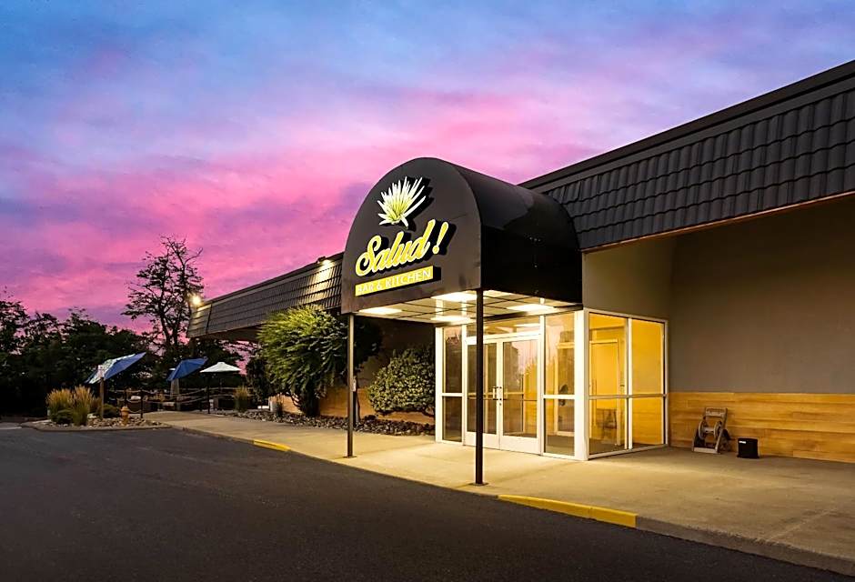 Richland Riverfront Hotel and Conference Center, Ascend Hotel Collection