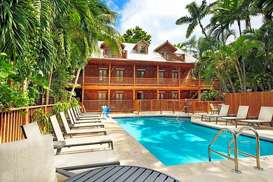 Island City House
