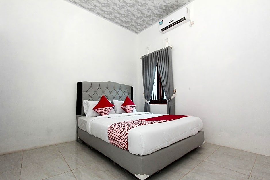 OYO 435 Panglima Polim Homestay Syariah