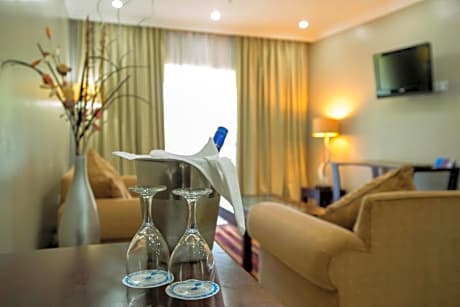 Standard Twin Room with River View