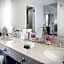 The Logan Philadelphia, Curio Collection by Hilton