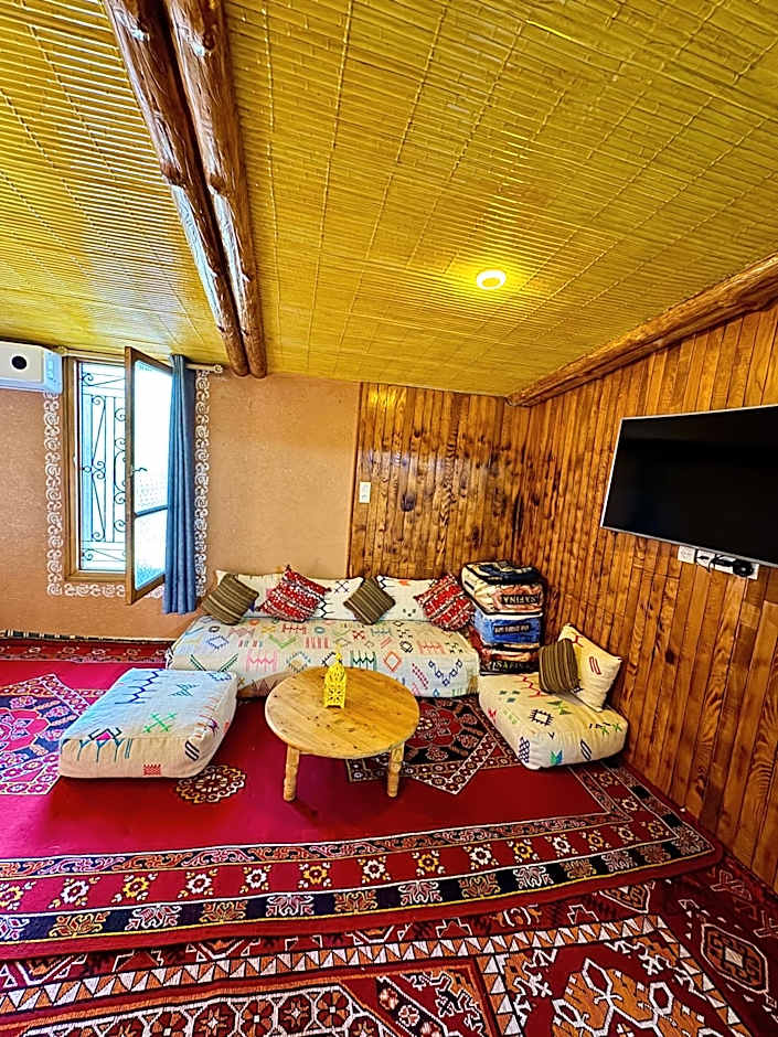 Villa Mouloud, Authentic Amazigh Family Villa, Fireplace & Garden