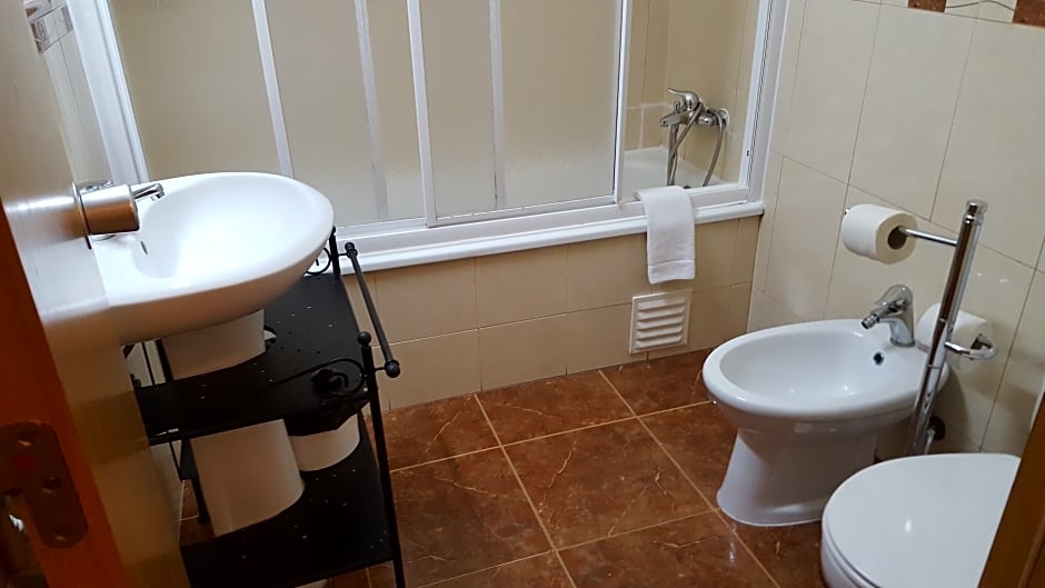 Grande Pensao Residencial Alcobia