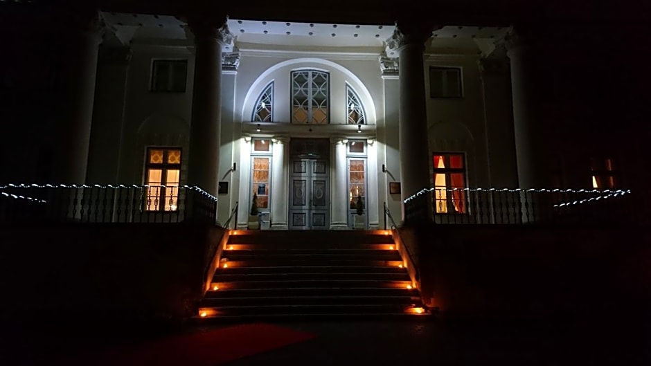 Saku Manor & Beerspa