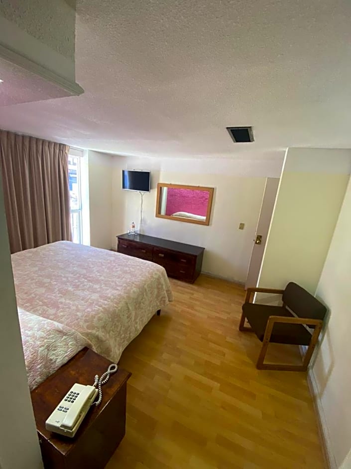 Hotel Zacatecas Courts
