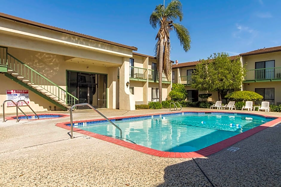 Quality Inn & Suites South San Jose / Morgan Hill
