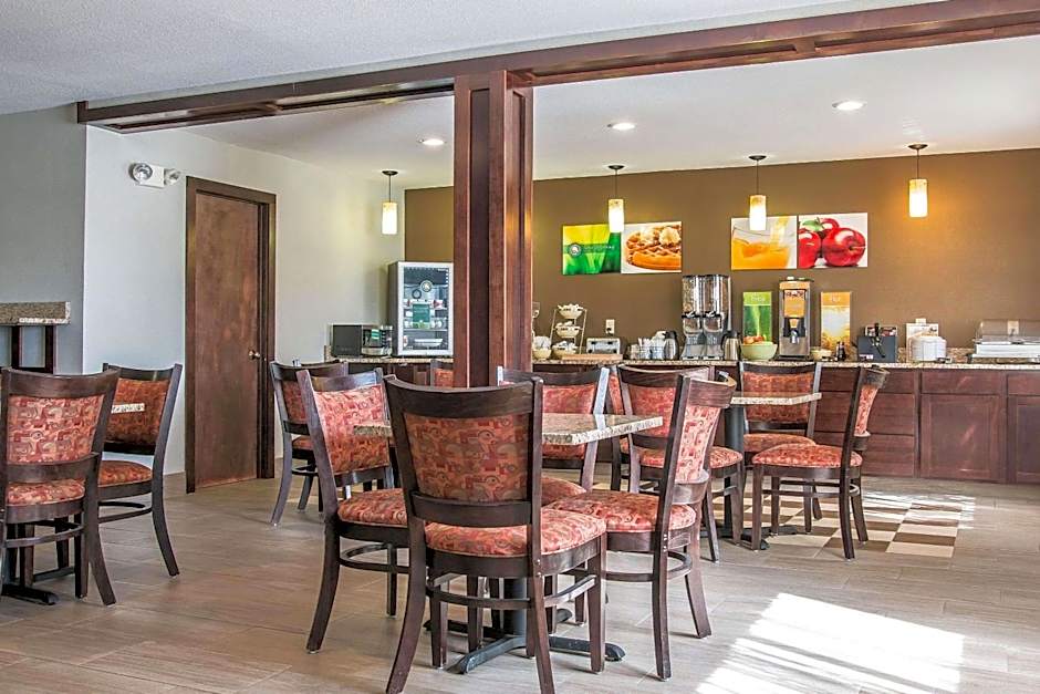 Quality Inn Byron Center