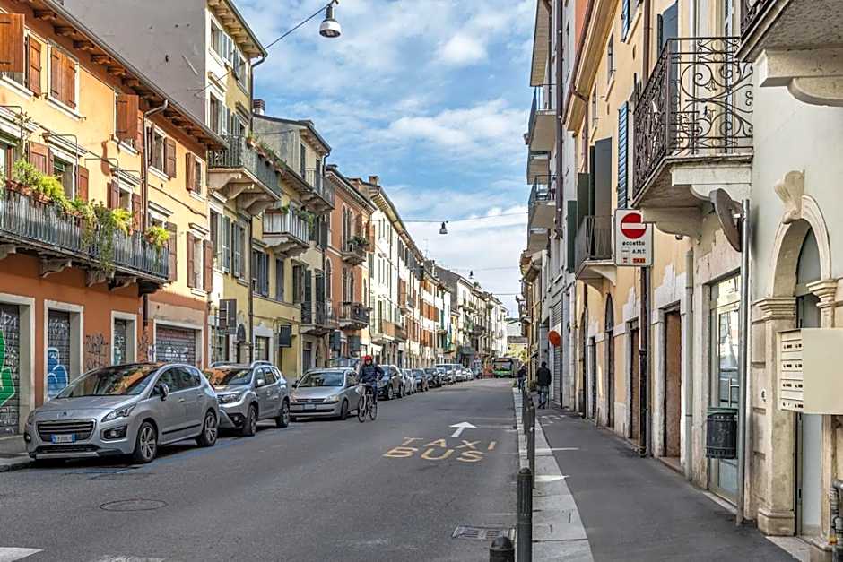 Veronetta Stunning Rooftop with Lift