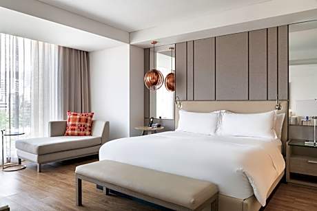 Junior Suite, 1 King Bed