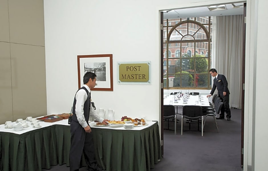 Adina Apartment Hotel Sydney Central Haymarket Rates From Aud161