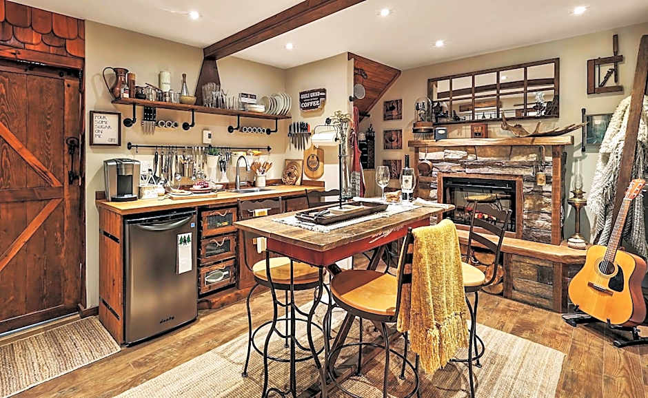 A Suite Retreat - Beyond Bed & Breakfast