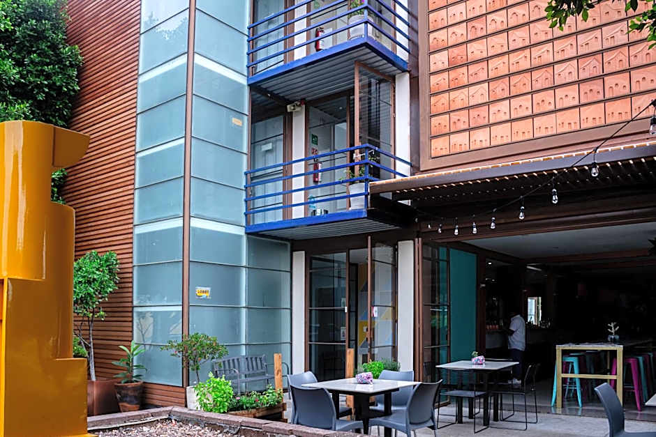 Kubo Hotel
