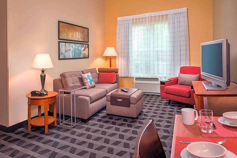 TownePlace Suites by Marriott Clinton at Joint Base Andrews