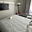 ibis Abbeville