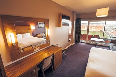 Superior Room with Pitch View