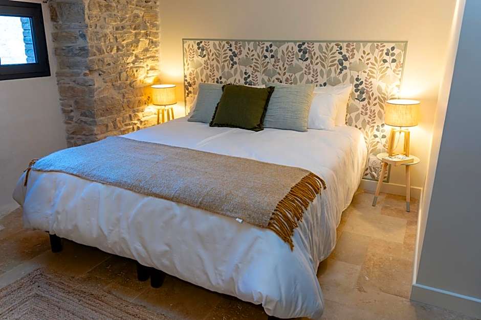 Gîtes au pied des Cévennes - Domaine Les Terres Aoyama
