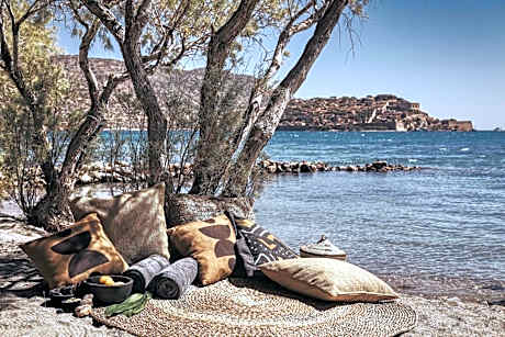 Domes of Elounda, Autograph Collection