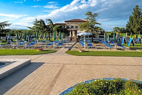Hotel Villa Sara