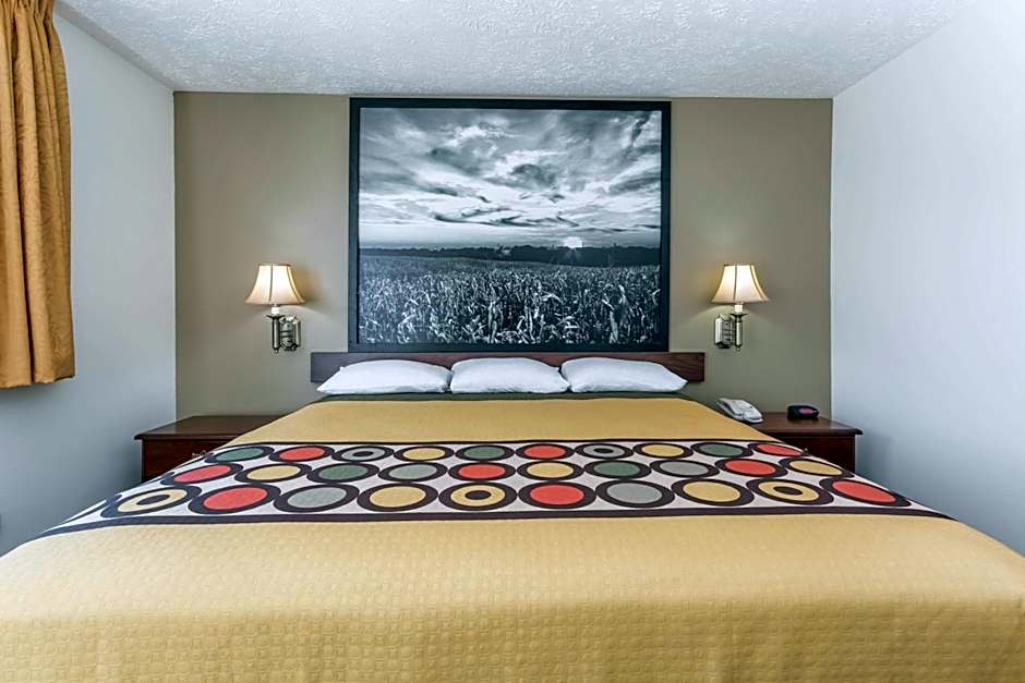 Super 8 by Wyndham Alma