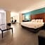 Comfort Inn & Suites Kissimmee By the Parks