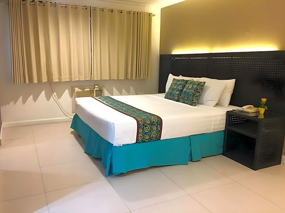 Hotel Bahia Subic Bay