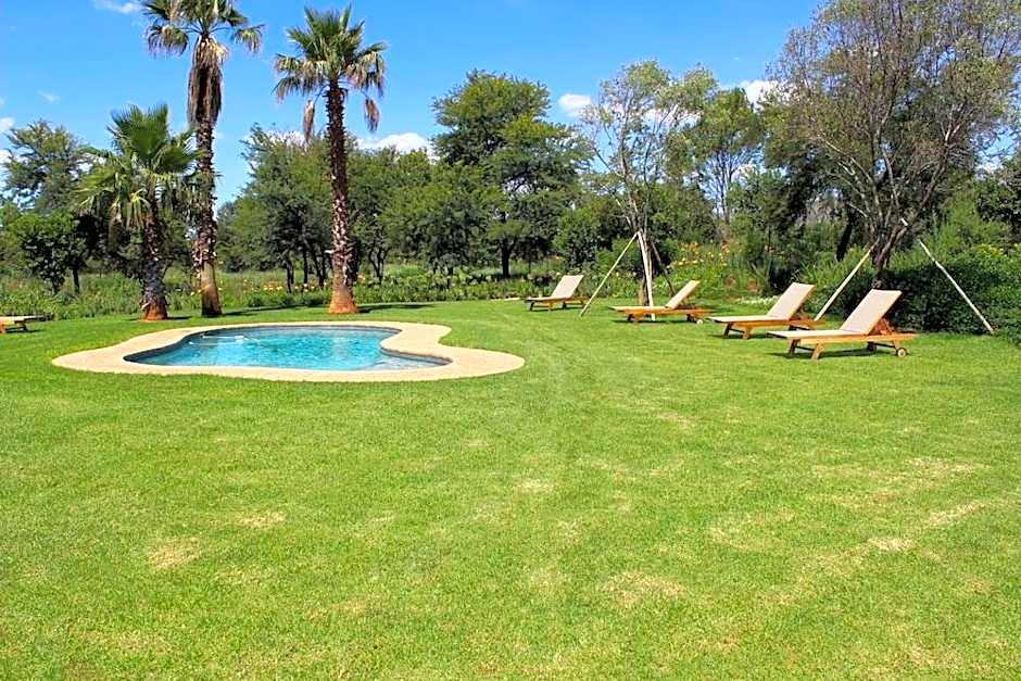 Esther's Country Lodge