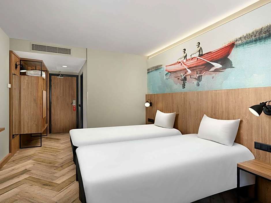 Ibis Budapest Heroes Square Hotel
