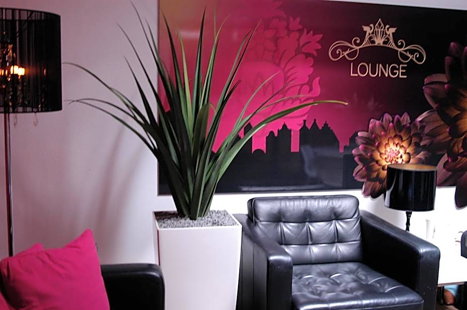 Rembrandt Square Hotel