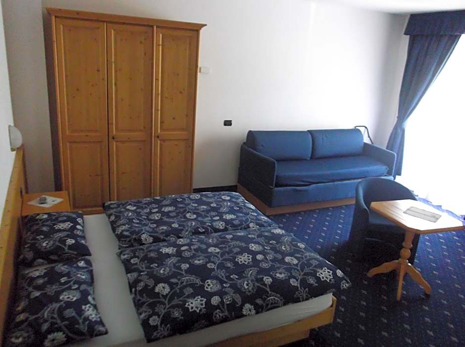 Hotel Tyrolia