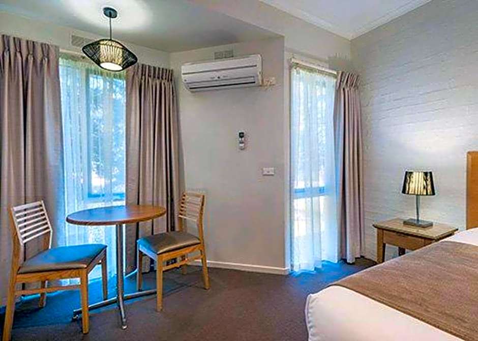 Comfort Inn Coach & Bushmans