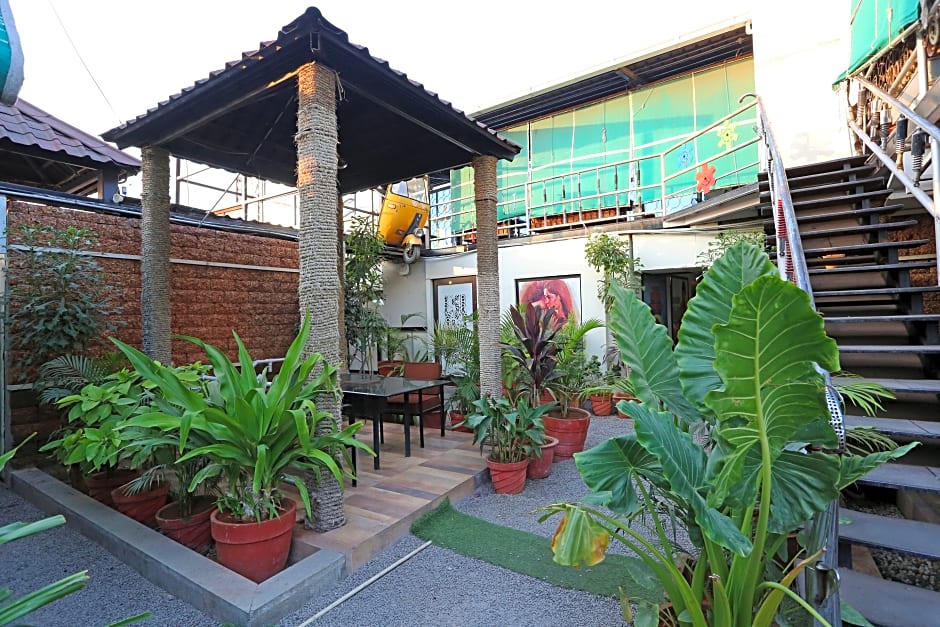 897 Hotel Surabhi Elite – Hyderabad, IN
