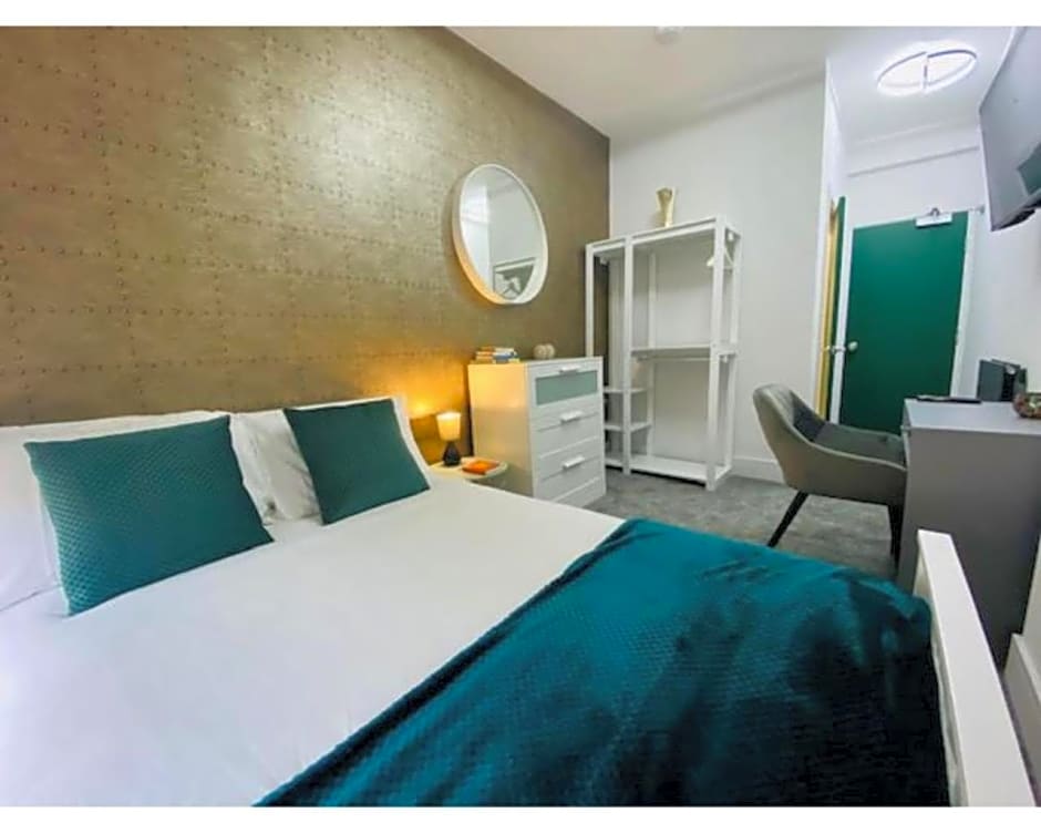 Townhouse PLUS @ Lower Beth Street Stoke