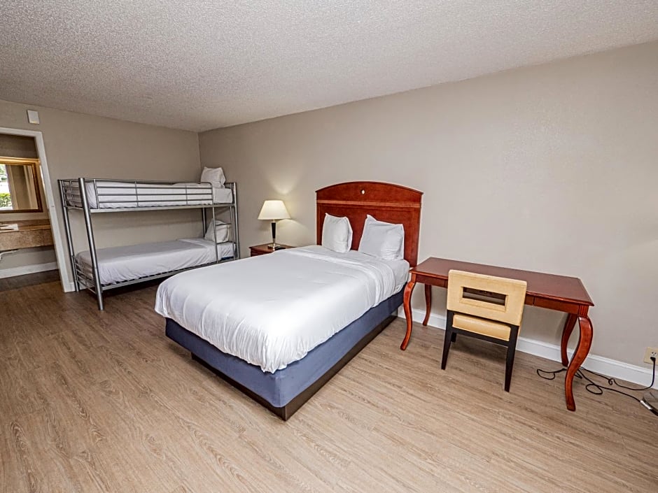 Stayable Suites Lakeland