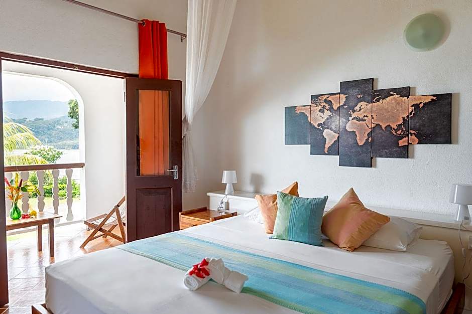 La Residence Villas & Studios