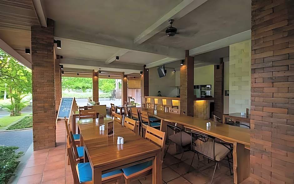 Kubu Cempaka Seminyak Hotel