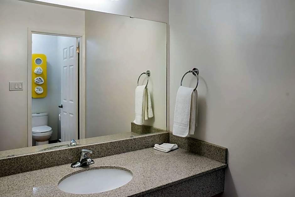 Motel 6-Fort St. John, BC